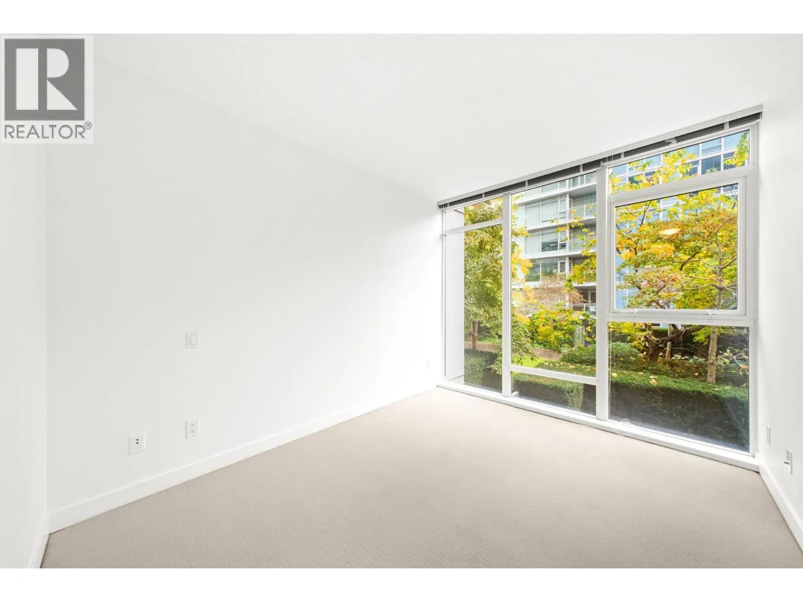 #601 7371 WESTMINSTER HIGHWAY, Richmond, BC photo 2