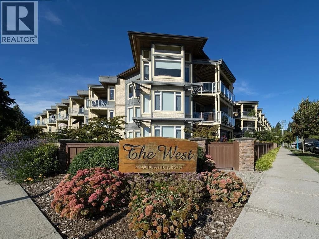 #105 5160 DAVIS BAY ROAD, Sechelt, BC photo 2