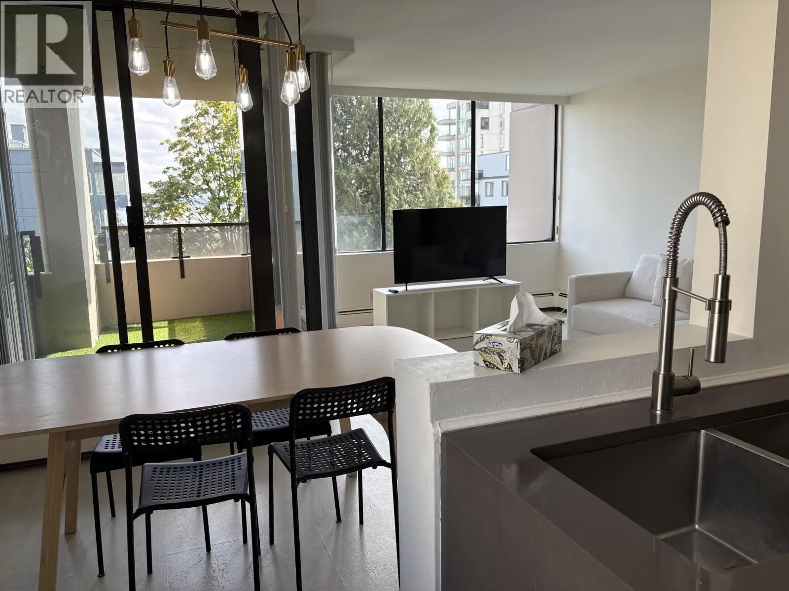 #502 1737 DUCHESS AVENUE, West Vancouver, BC photo 4