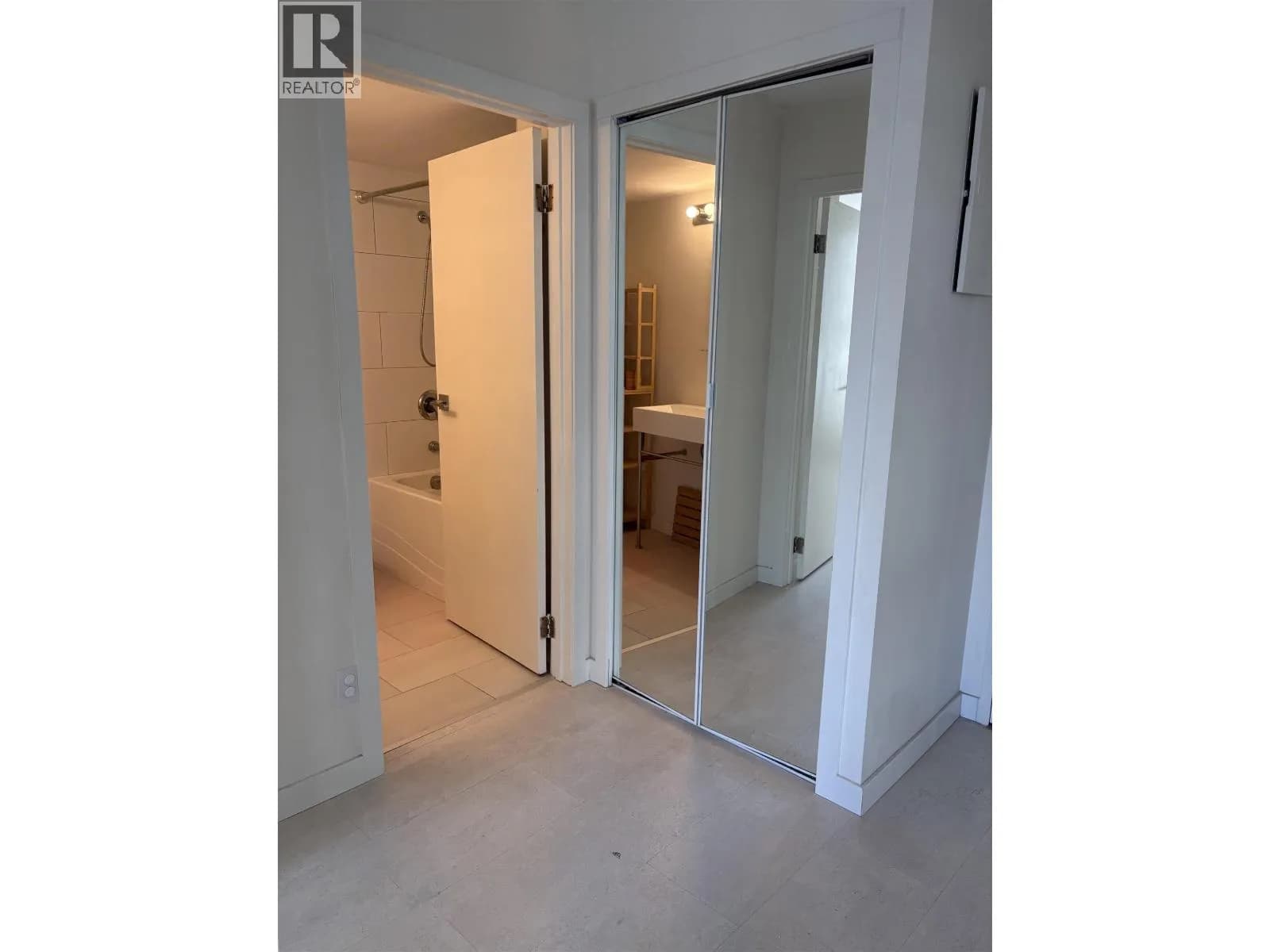 #502 1737 DUCHESS AVENUE, West Vancouver, BC photo 5