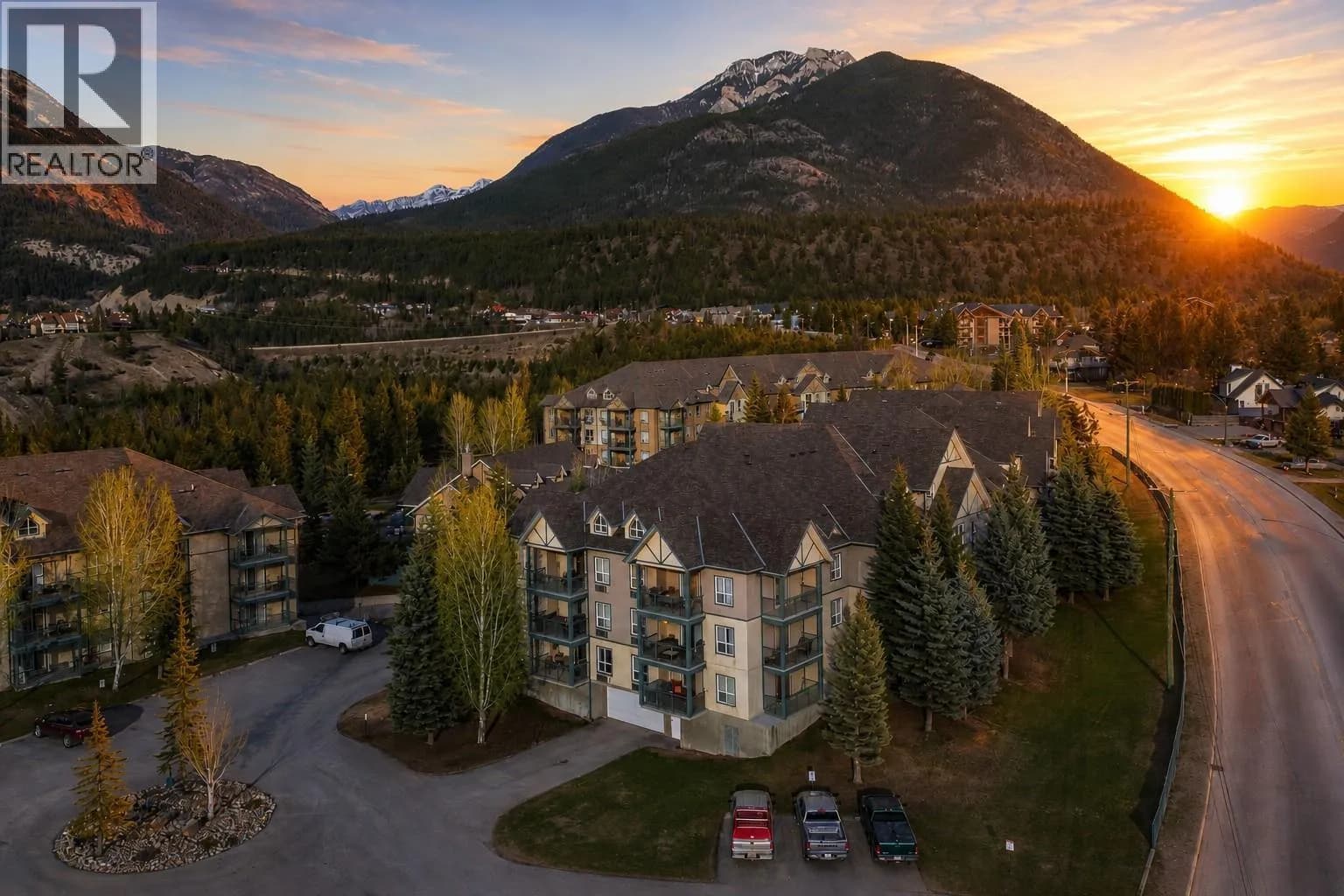 4767 Forsters Landing Road, Radium Hot Springs