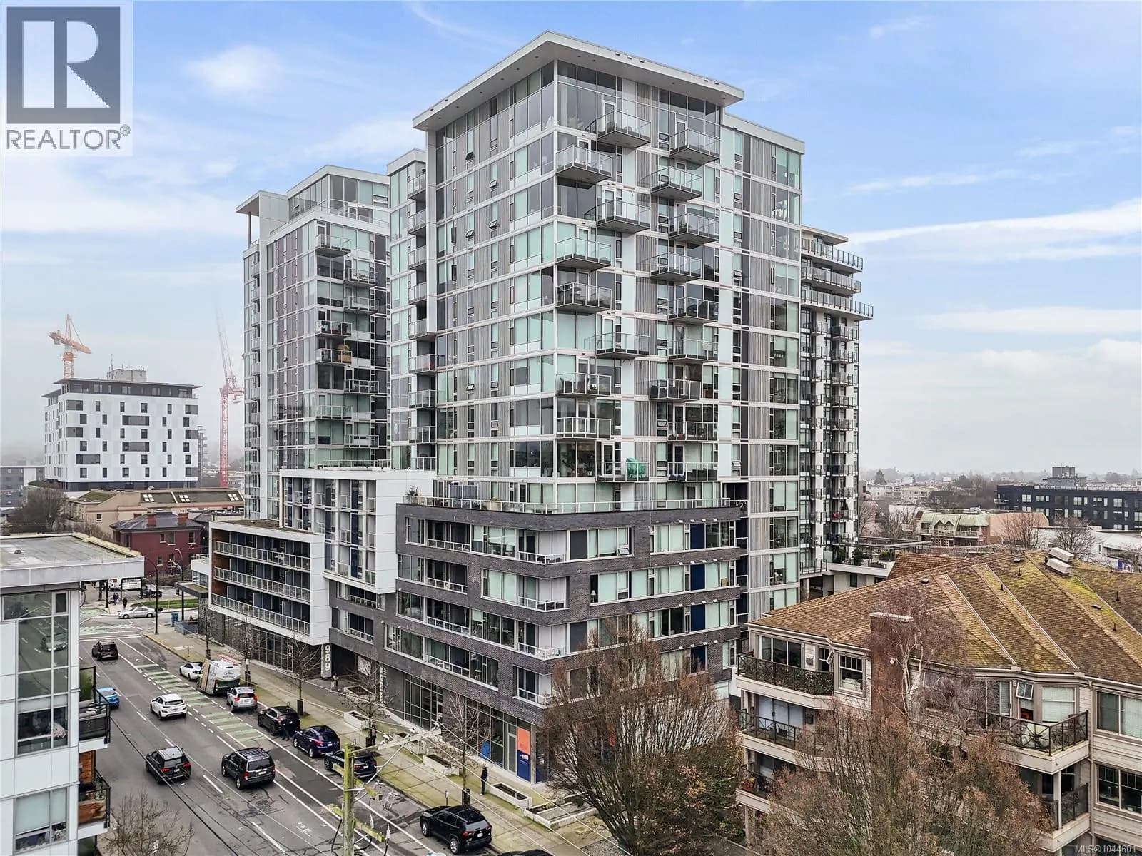 #213 989 Johnson St, Victoria, BC photo 2