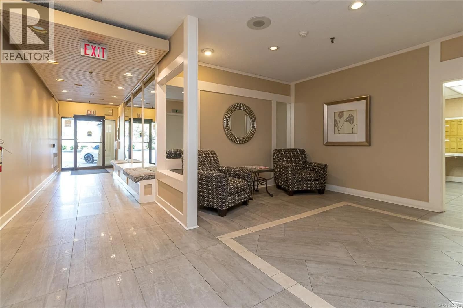 #312 1545 Pandora Ave, Victoria, BC photo 3