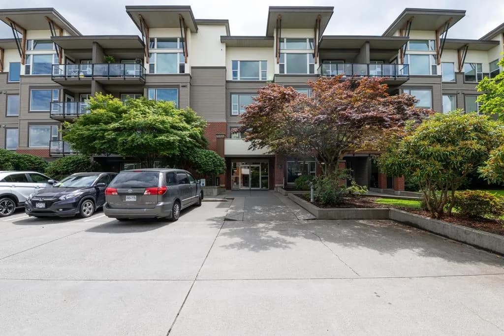 33539 HOLLAND AVENUE, Abbotsford