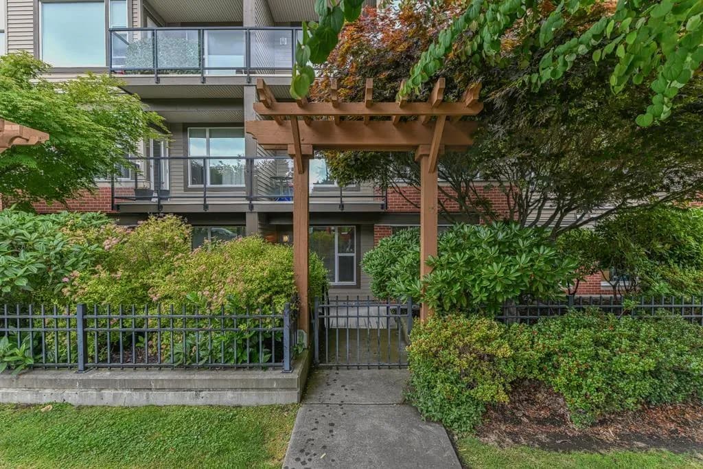 #114 33539 HOLLAND AVENUE, Abbotsford, BC photo 2