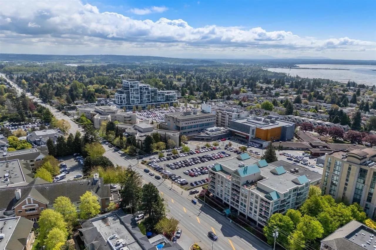 #506 15466 NORTH BLUFF ROAD, White Rock, BC photo 3
