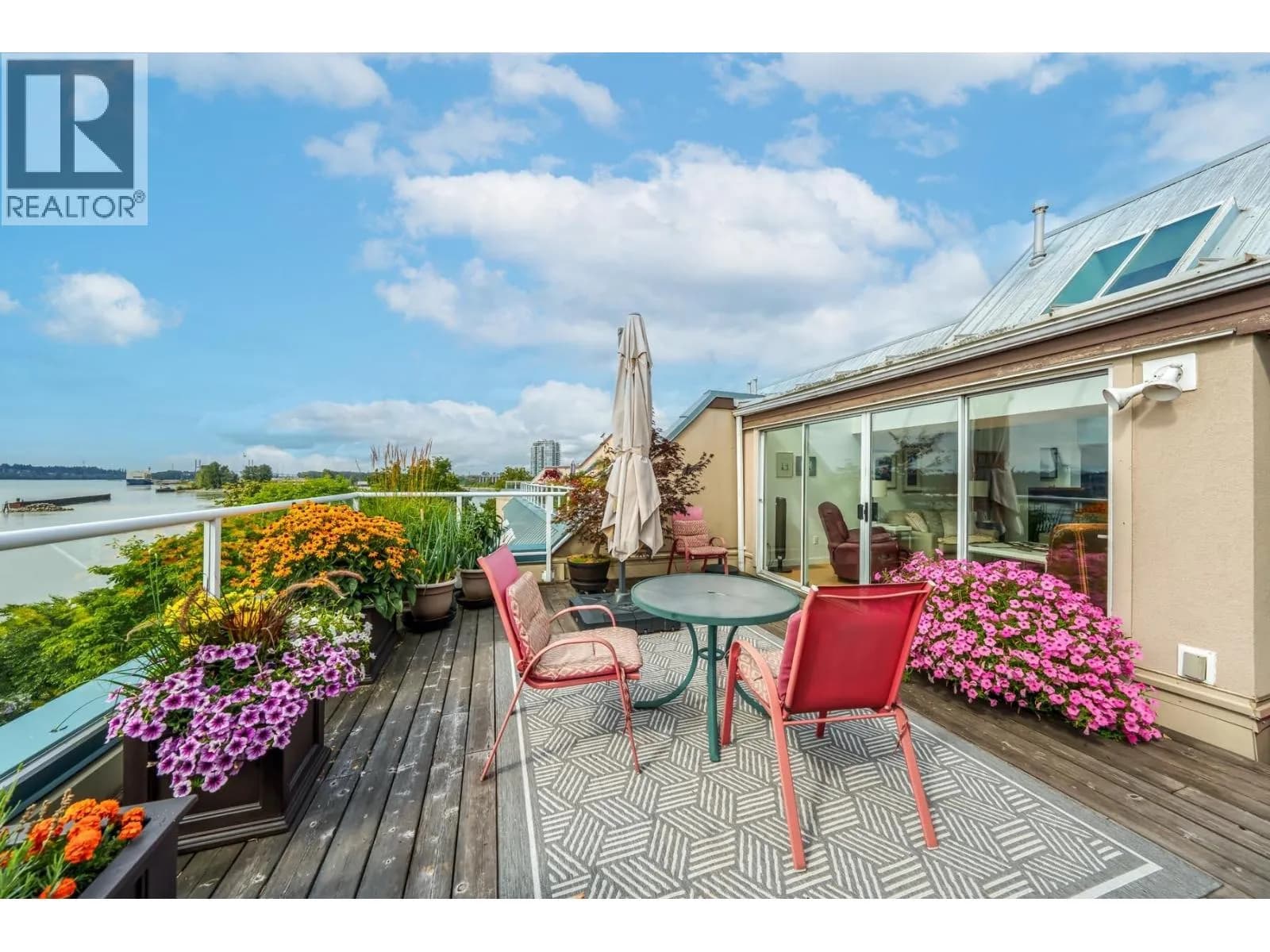 #409 5 K DE K COURT, New Westminster, BC photo 2
