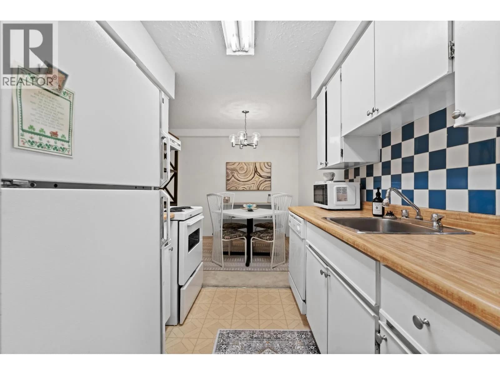 #206 250 W 1ST STREET, North Vancouver, BC photo 5