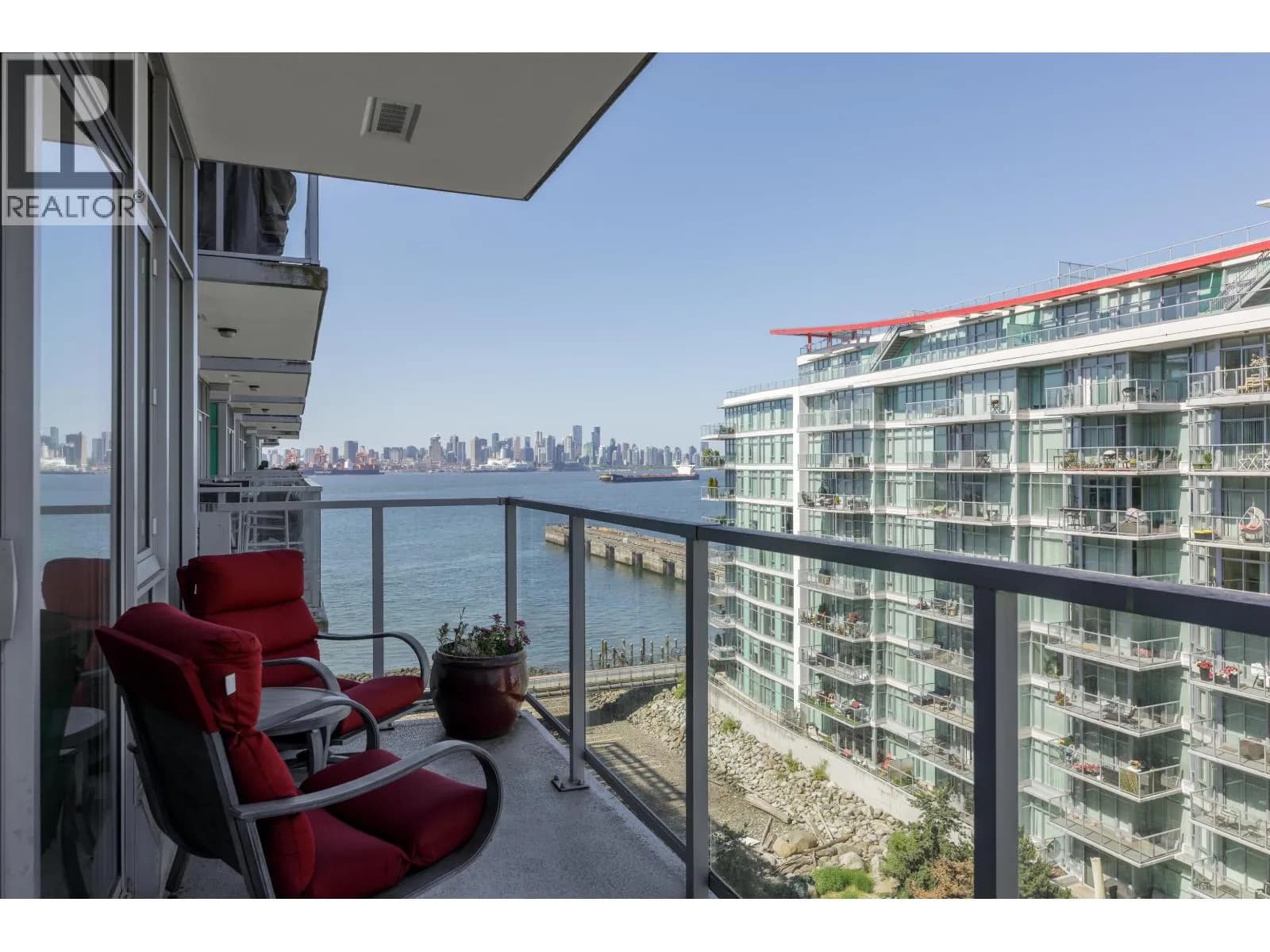 #708 185 VICTORY SHIP WAY, North Vancouver, BC photo 3