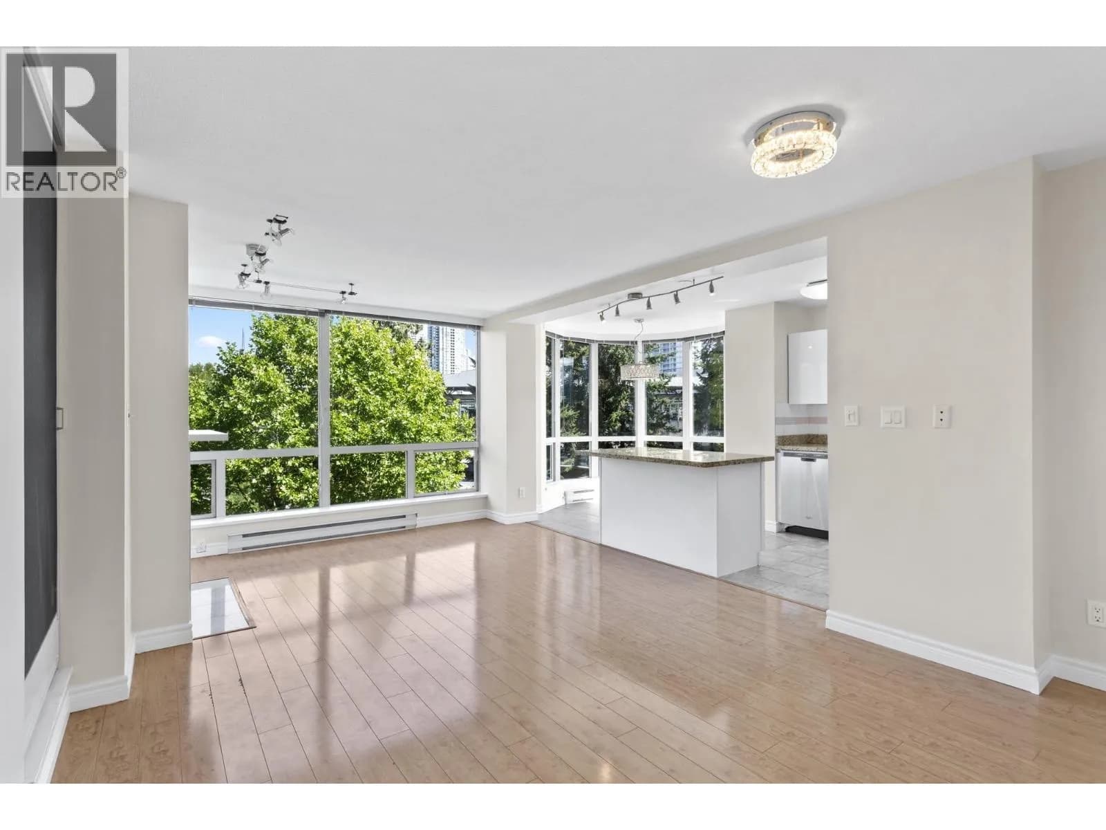 #706 9633 MANCHESTER DRIVE, Burnaby, BC photo 4
