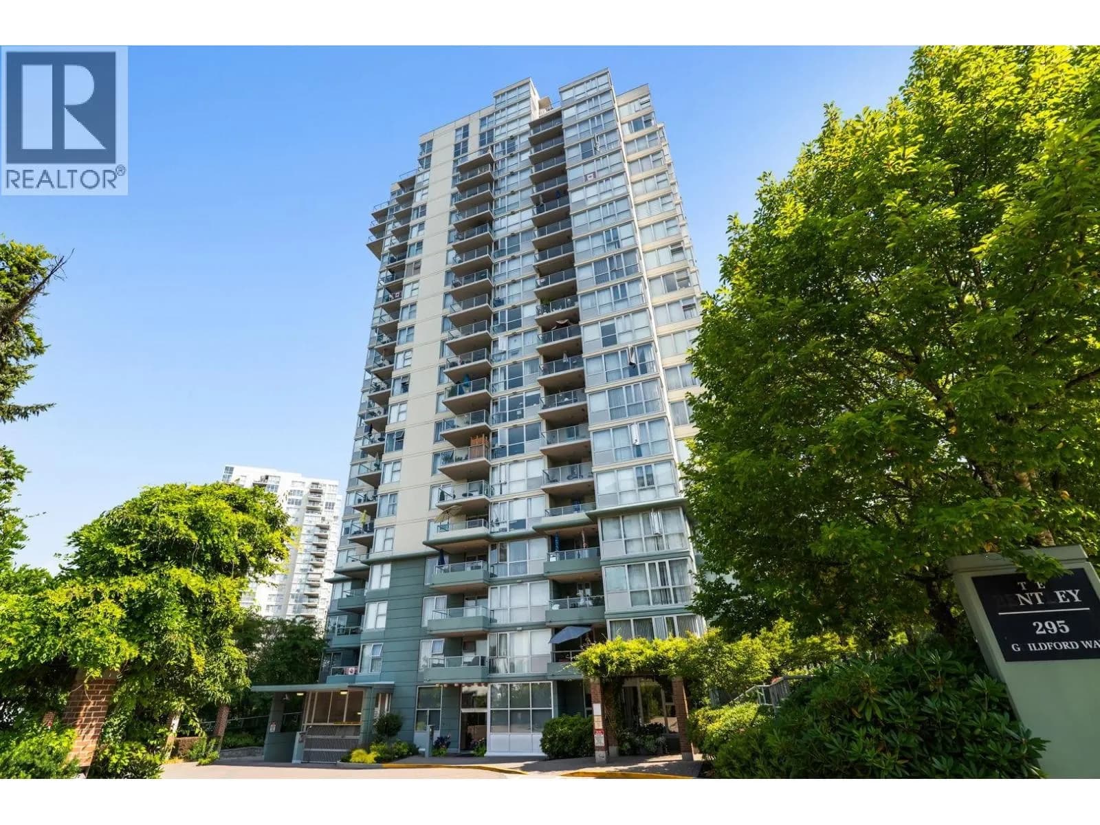 295 GUILDFORD WAY, Port Moody