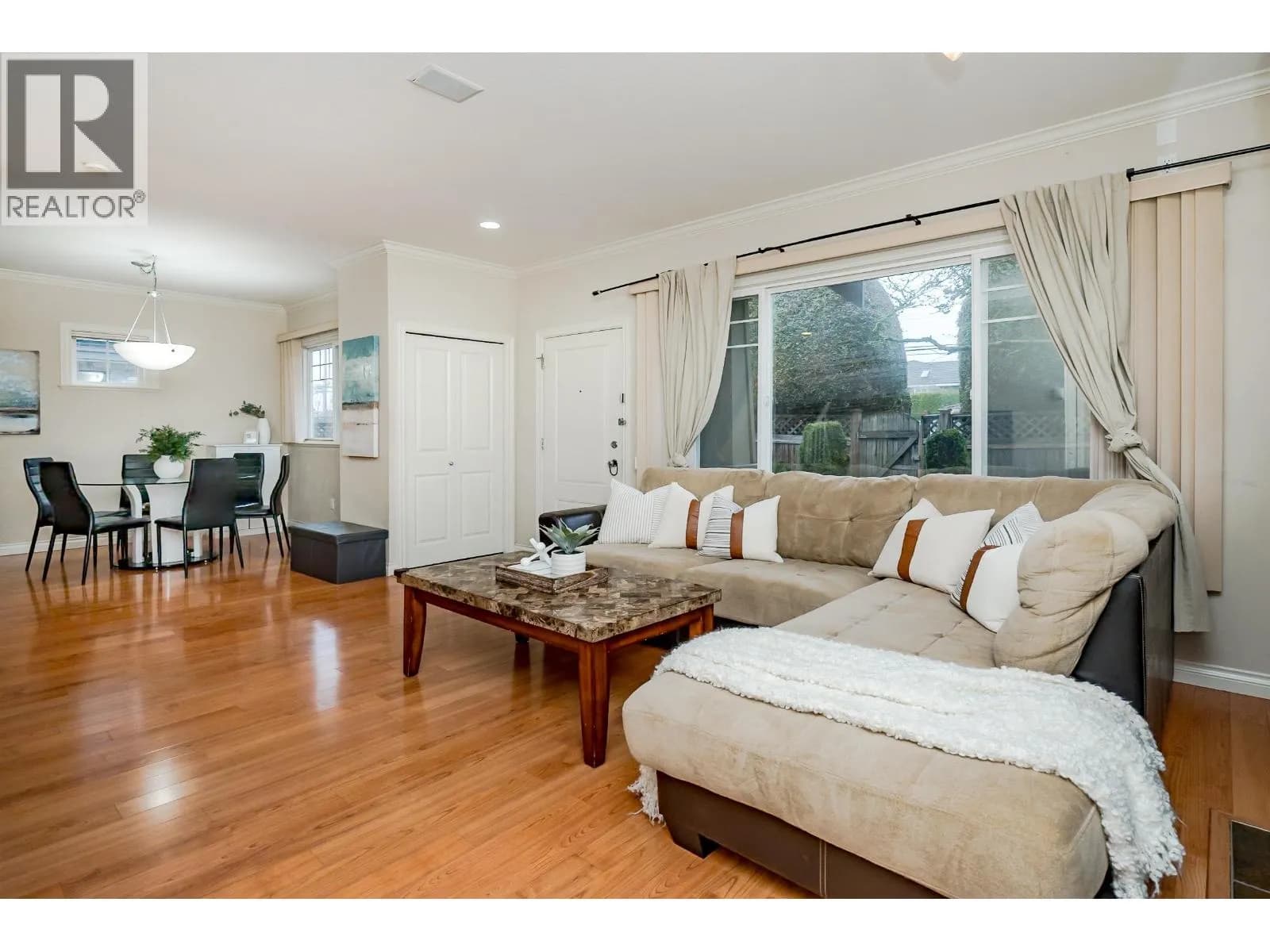 #10 7060 BRIDGE STREET, Richmond, BC photo 2