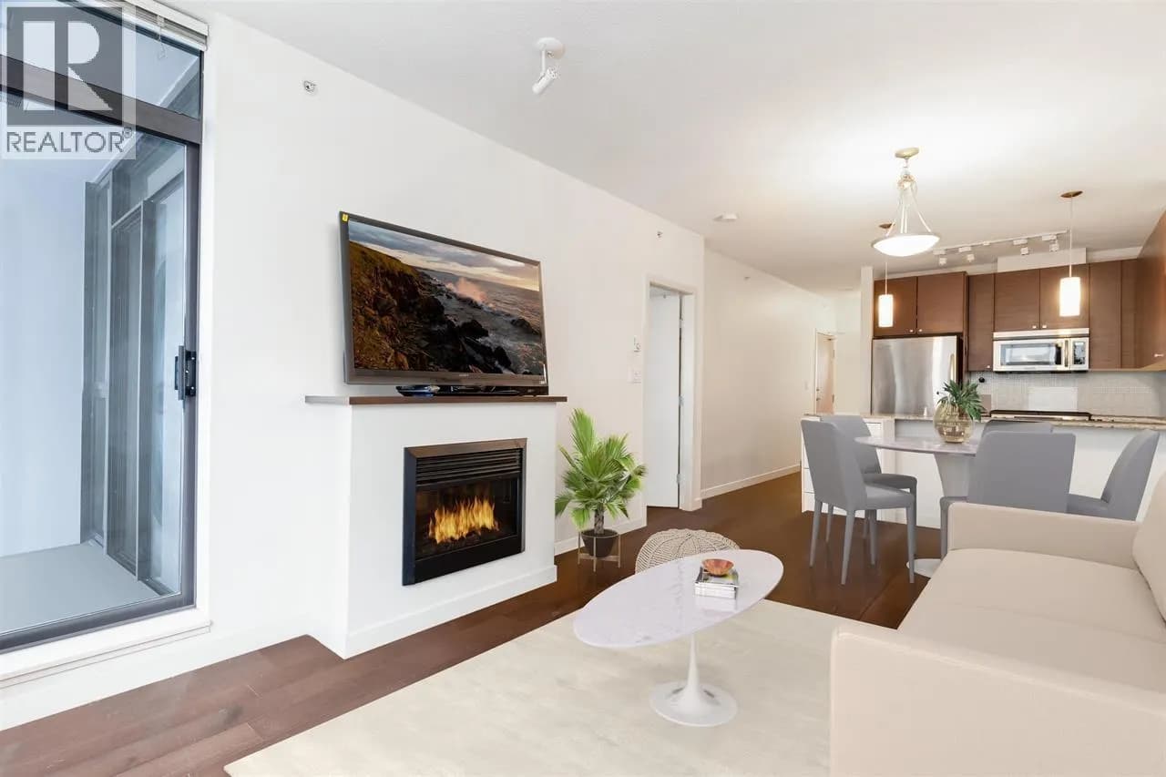 #601 400 CAPILANO ROAD, Port Moody, BC photo 5