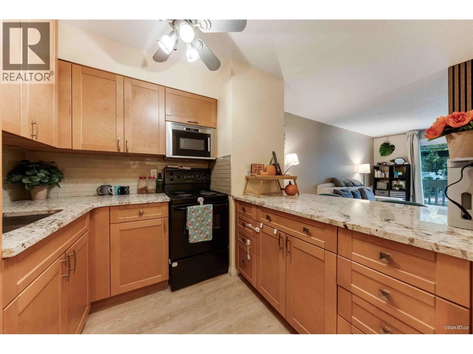 #210 1545 E 2ND AVENUE, Vancouver, BC photo 5