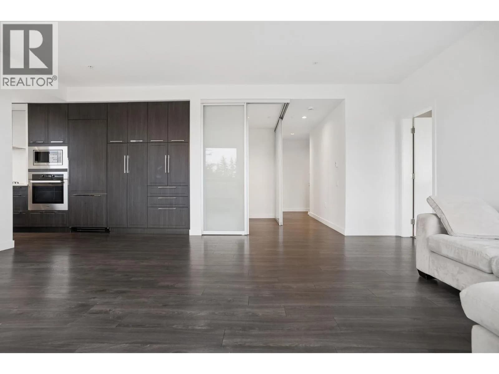 #608 6677 CAMBIE STREET, Vancouver, BC photo 5