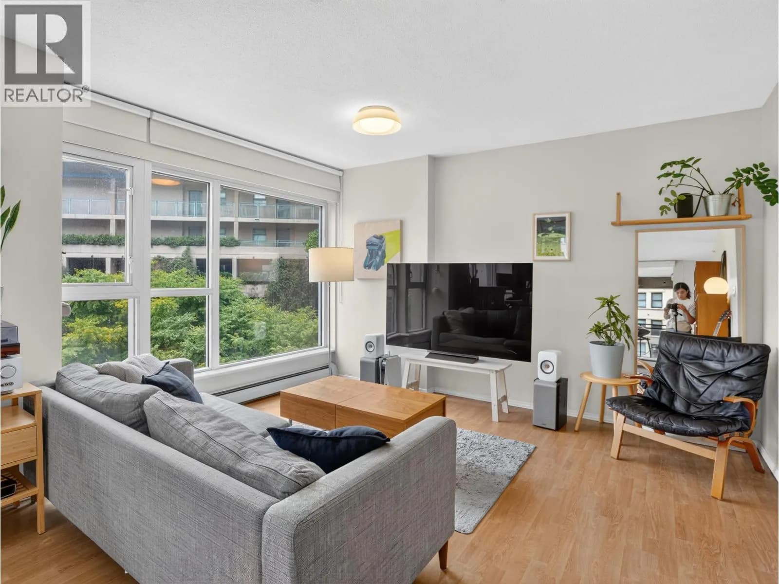 #602 183 KEEFER PLACE, Vancouver, BC photo 4