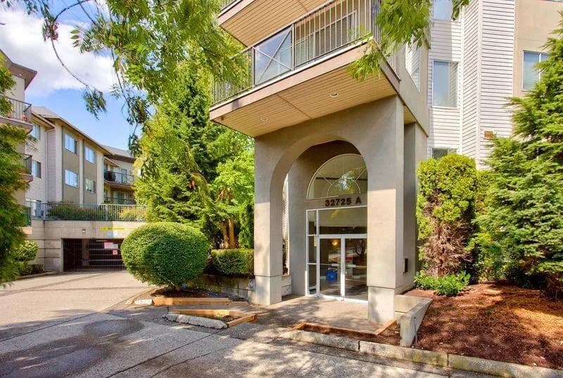 32725 GEORGE FERGUSON WAY, Abbotsford