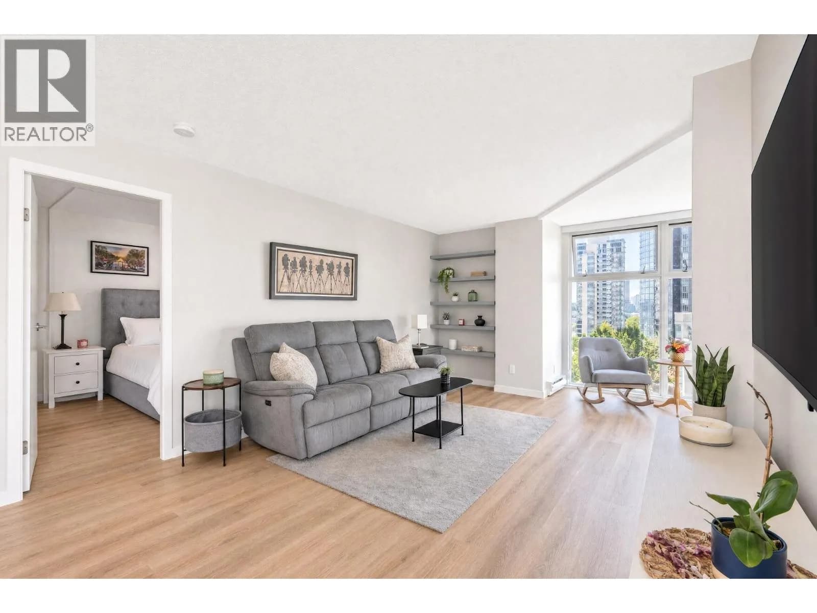 #B901 1331 HOMER STREET, Vancouver, BC photo 2