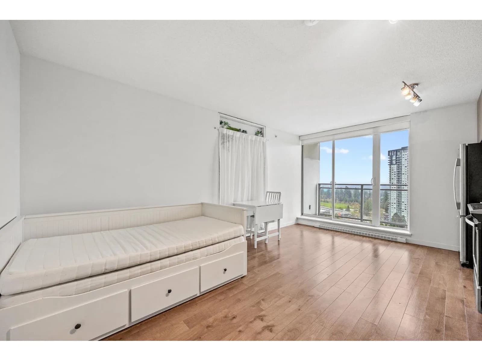 #2511 13325 102A AVENUE, Surrey, BC photo 4