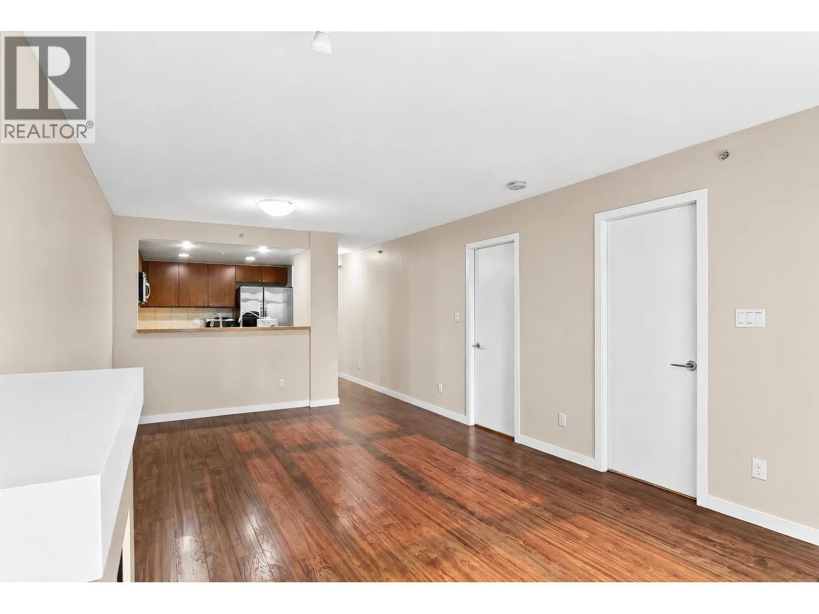 #808 8120 LANSDOWNE ROAD, Richmond, BC photo 5