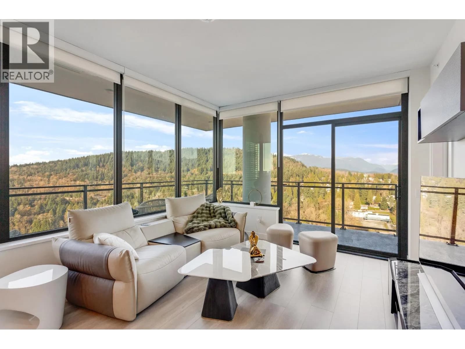 #2605 626 CLAREMONT STREET, Coquitlam, BC photo 3