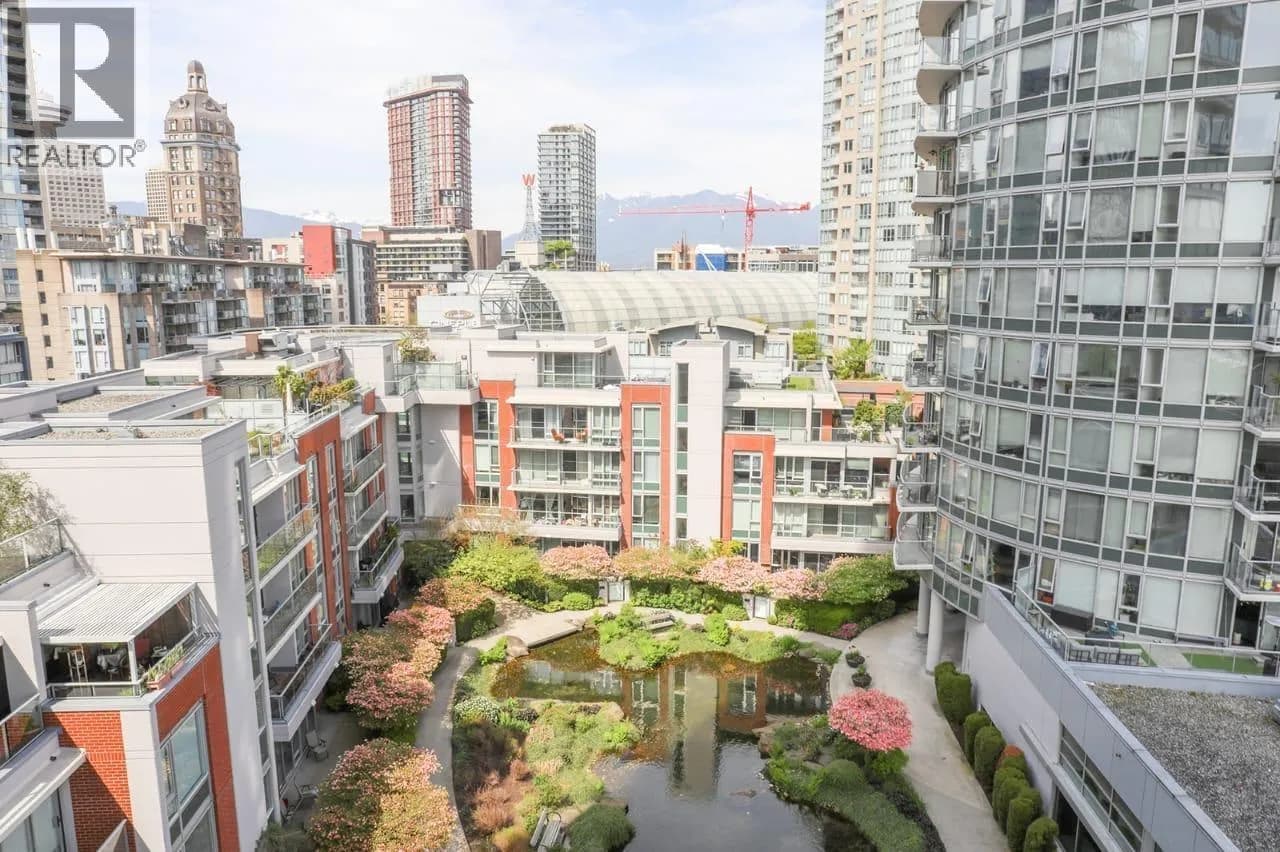 #1009 688 ABBOTT STREET, Vancouver, BC photo 2