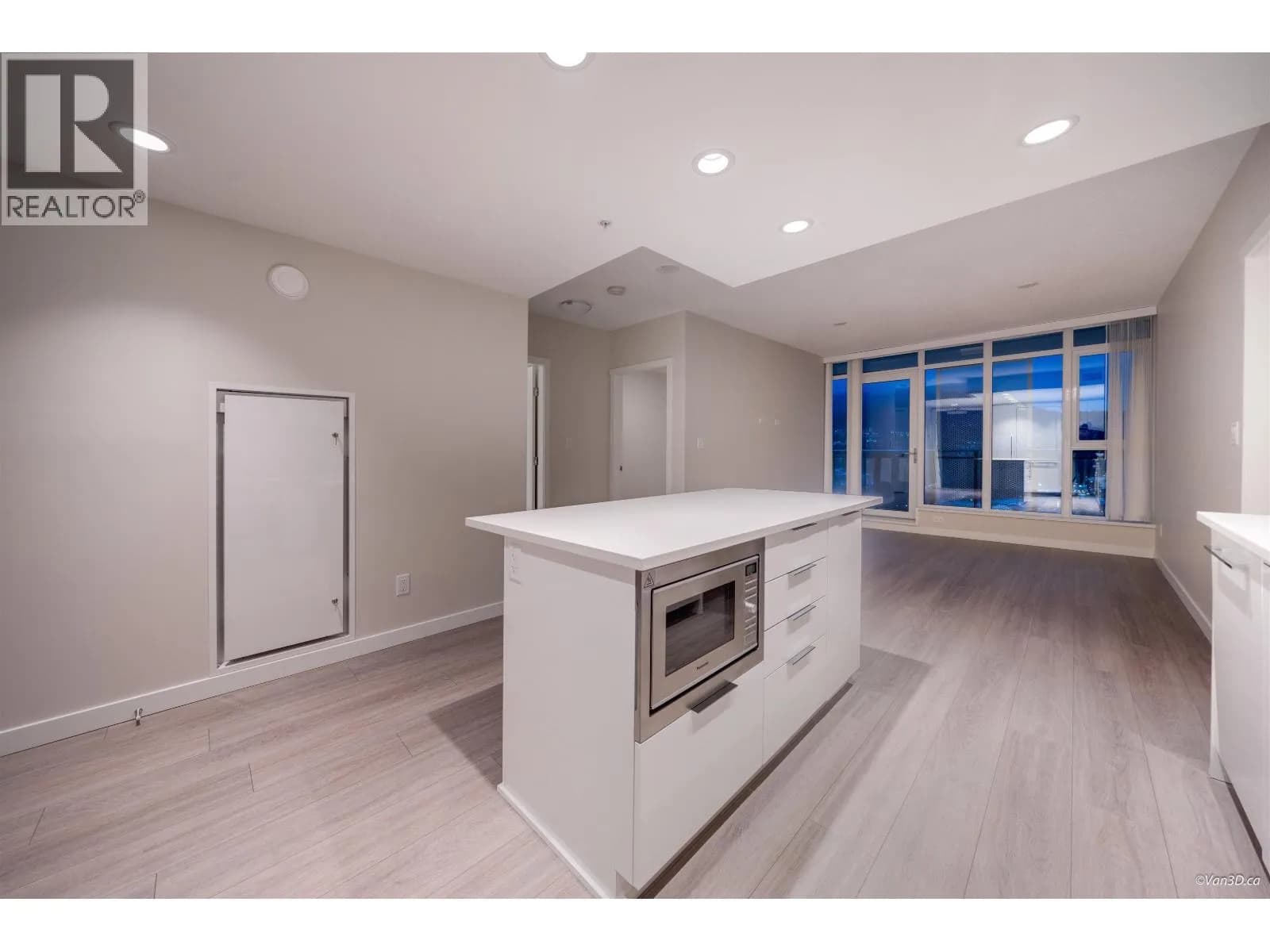 #3602 1182 WESTWOOD STREET, Coquitlam, BC photo 4