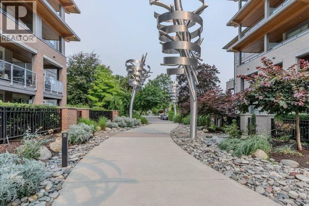 #105 7133 14TH AVENUE, Burnaby, BC photo 5