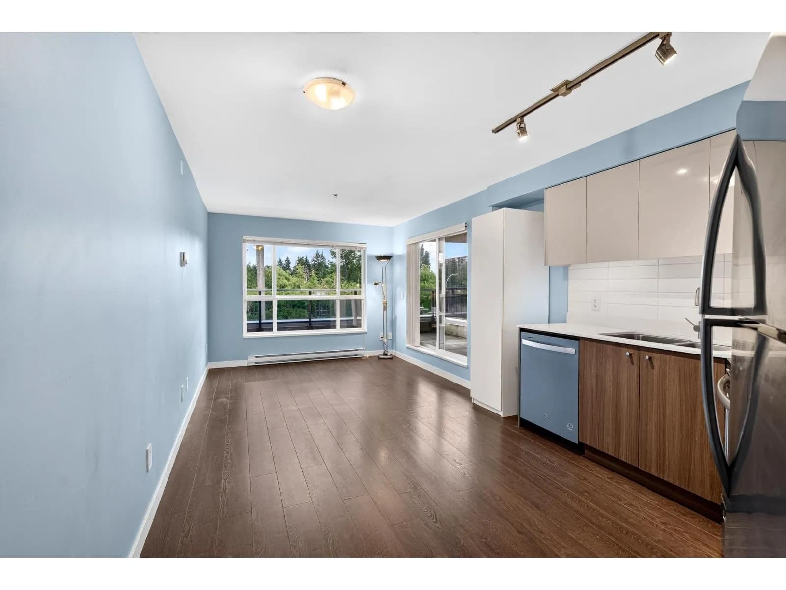 #204 10688 140 STREET, Surrey, BC photo 4