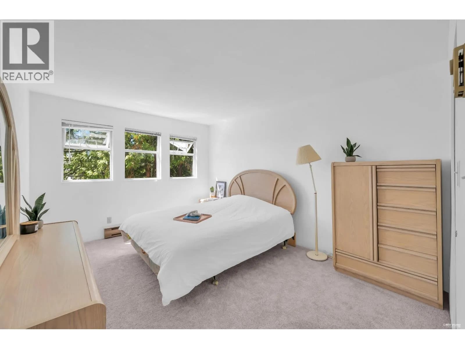 #303 5335 HASTINGS STREET, Burnaby, BC photo 3