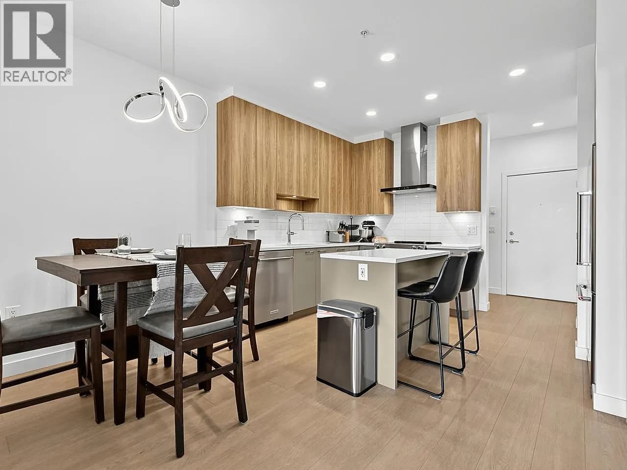 #511 7599 15 STREET, Burnaby, BC photo 2