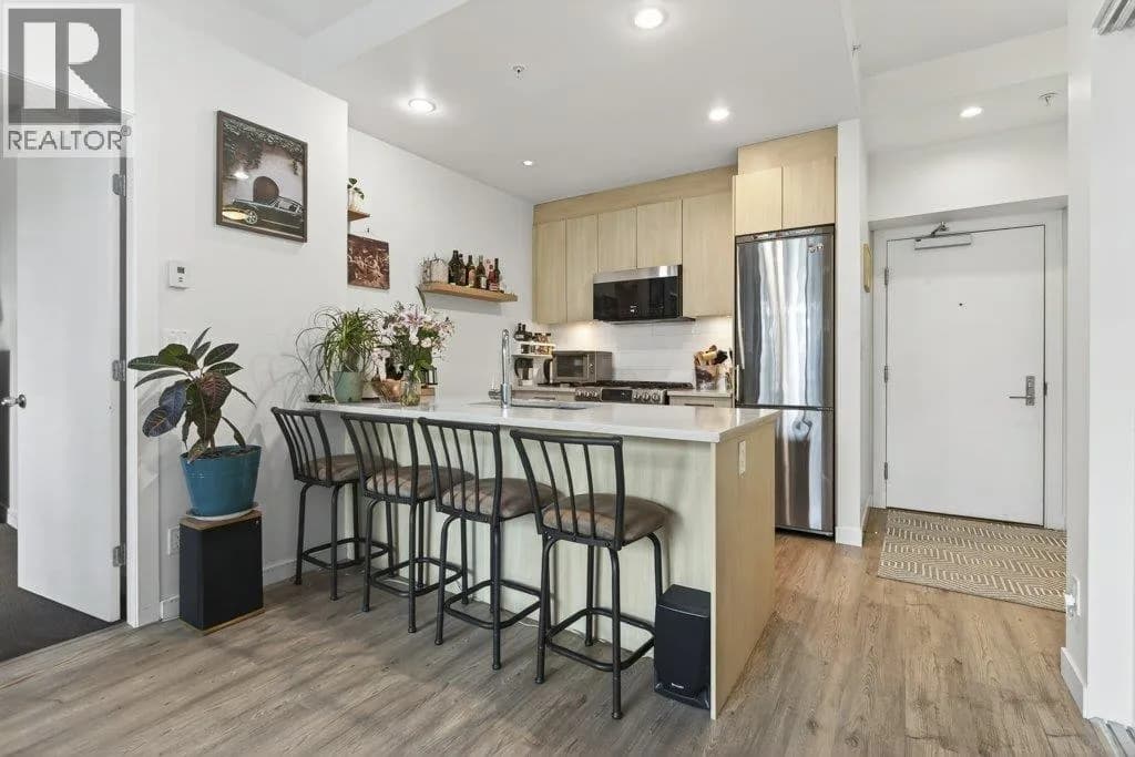 #210 9080 UNIVERSITY CRESCENT, Burnaby, BC photo 5