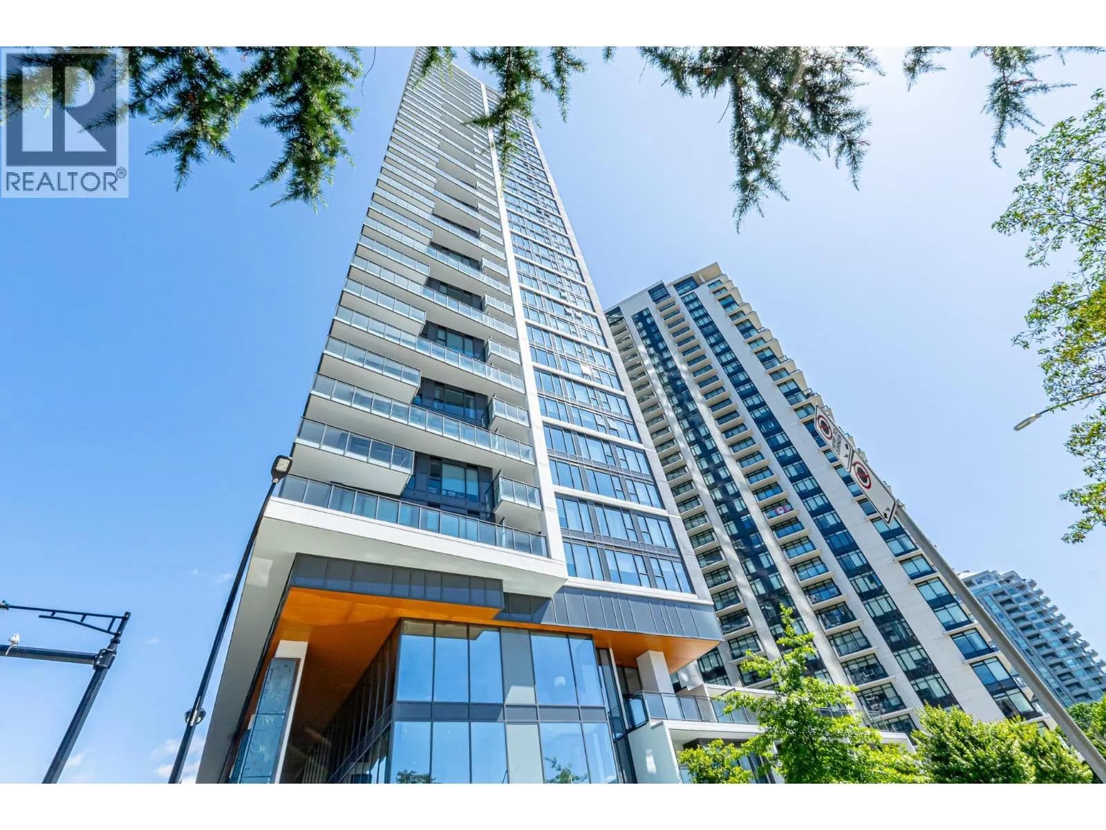 #3210 4711 HAZEL STREET, Burnaby, BC photo 3