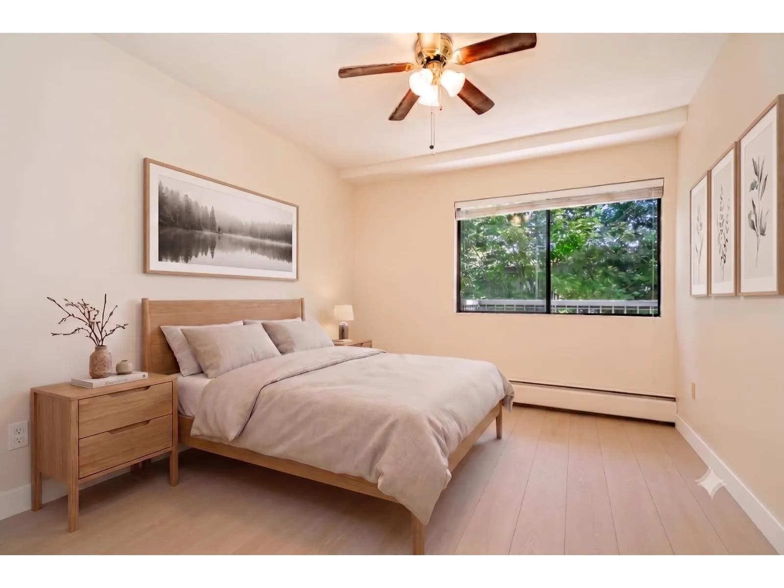 #208 15020 NORTH BLUFF ROAD, White Rock, BC photo 2