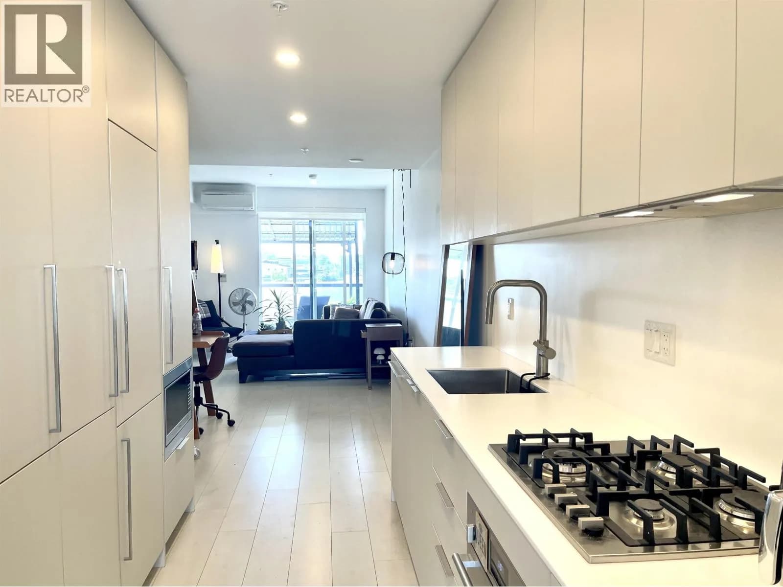 #306 1120 E GEORGIA STREET, Vancouver, BC photo 3