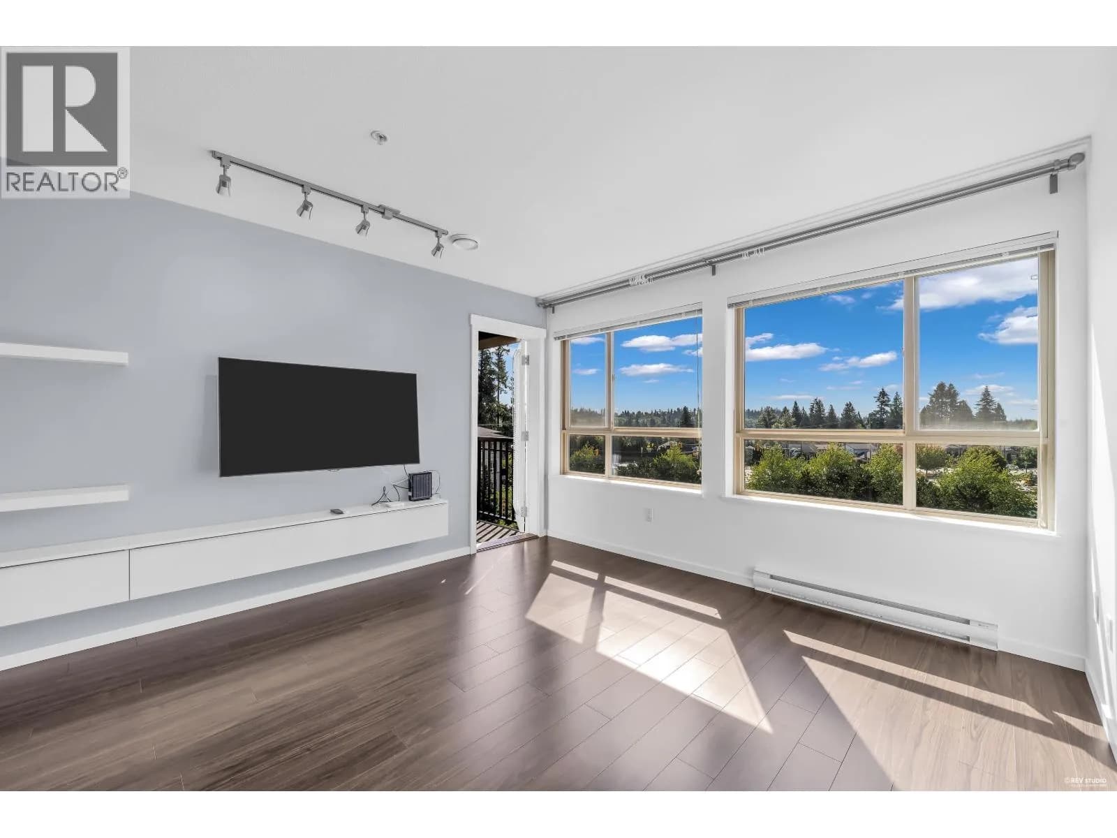 #406 3156 DAYANEE SPRINGS BOULEVARD, Coquitlam, BC photo 3