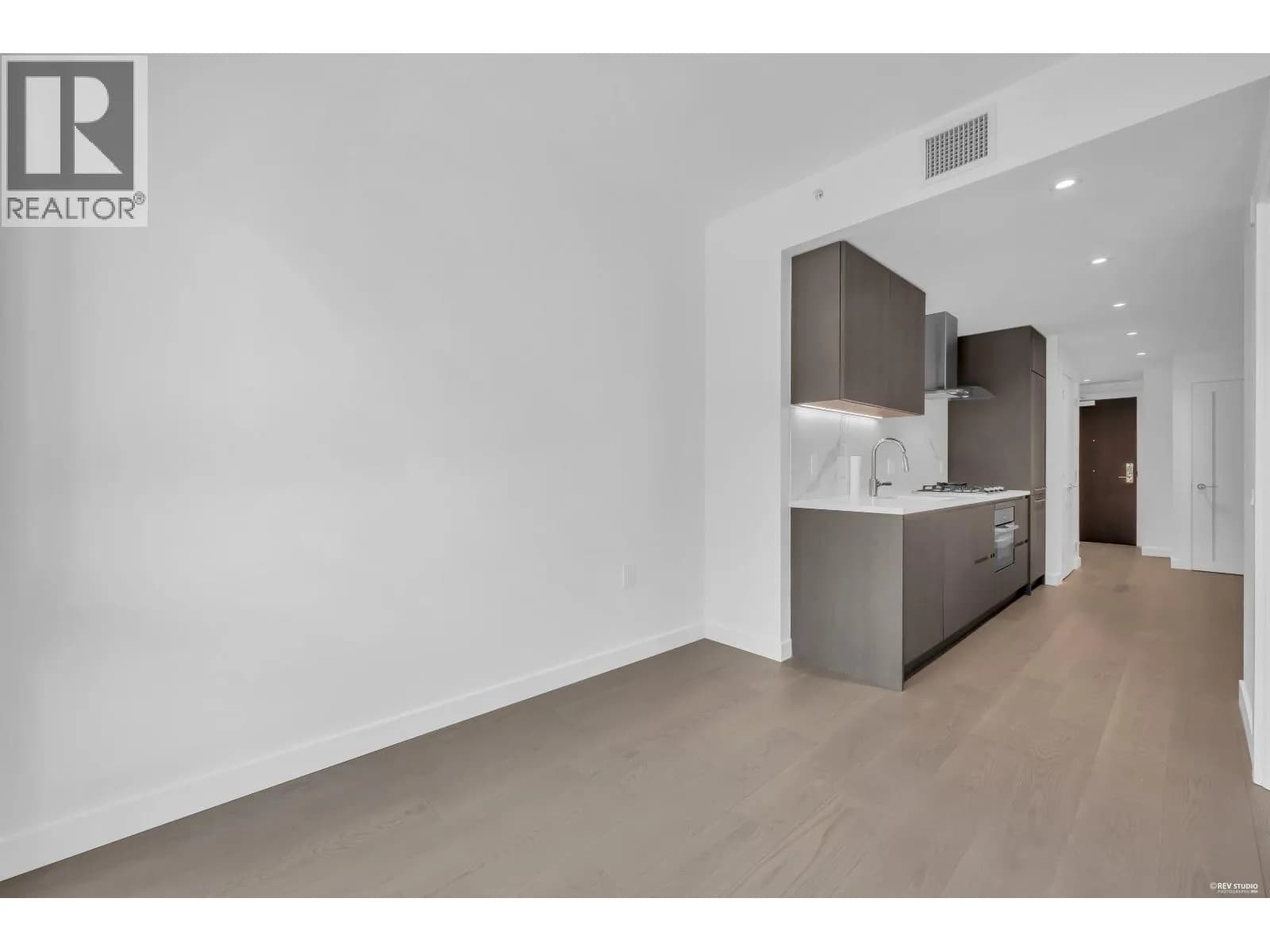 #108 5168 CAMBIE STREET, Vancouver, BC photo 4