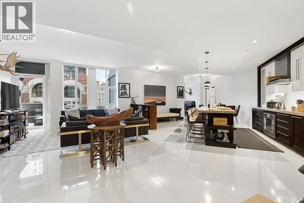 #304 1102 HORNBY STREET, Vancouver, BC photo 2