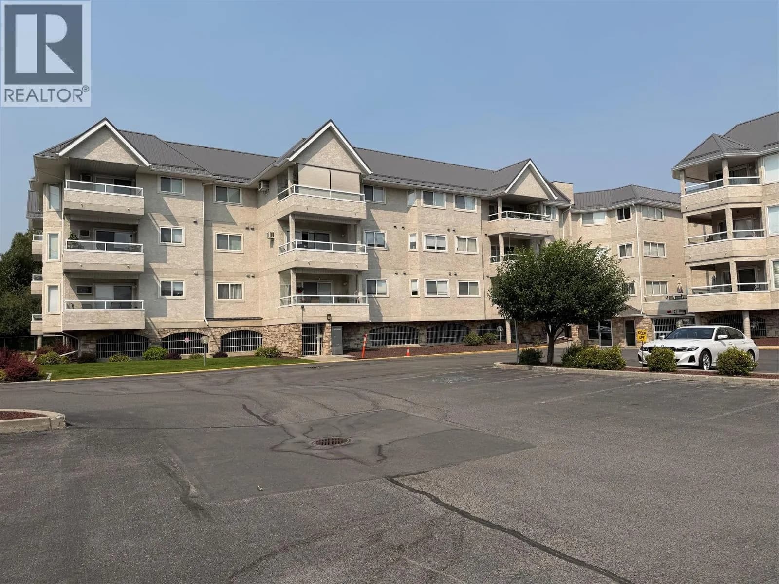 #116 1700 2 Street N, Cranbrook, BC photo 3
