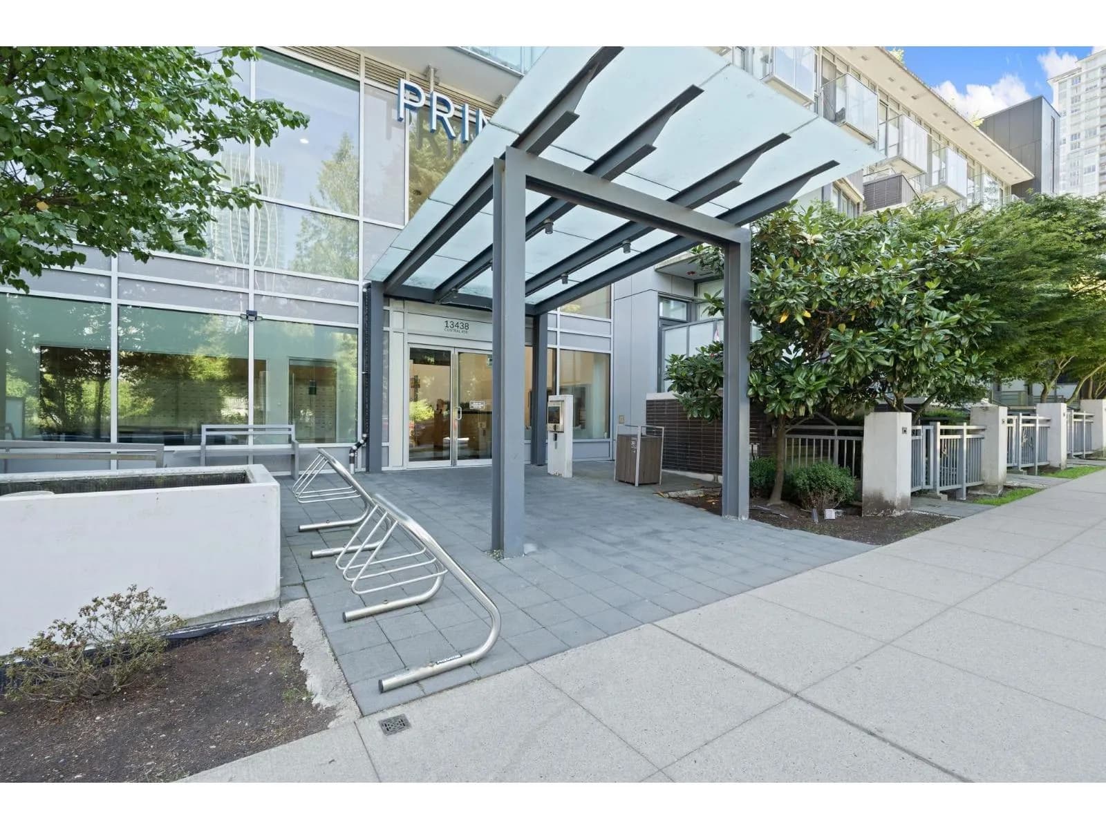 #3003 13438 CENTRAL AVENUE, Surrey, BC photo 2