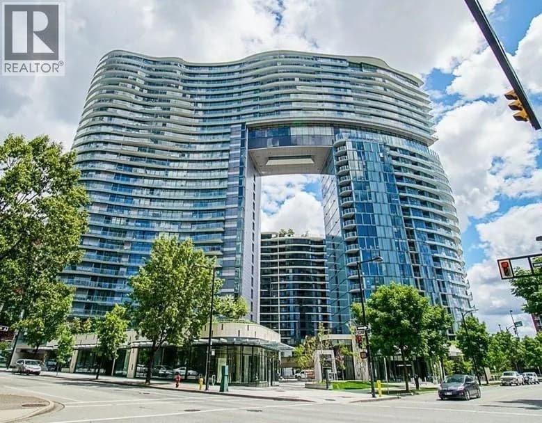 87 NELSON STREET, Vancouver