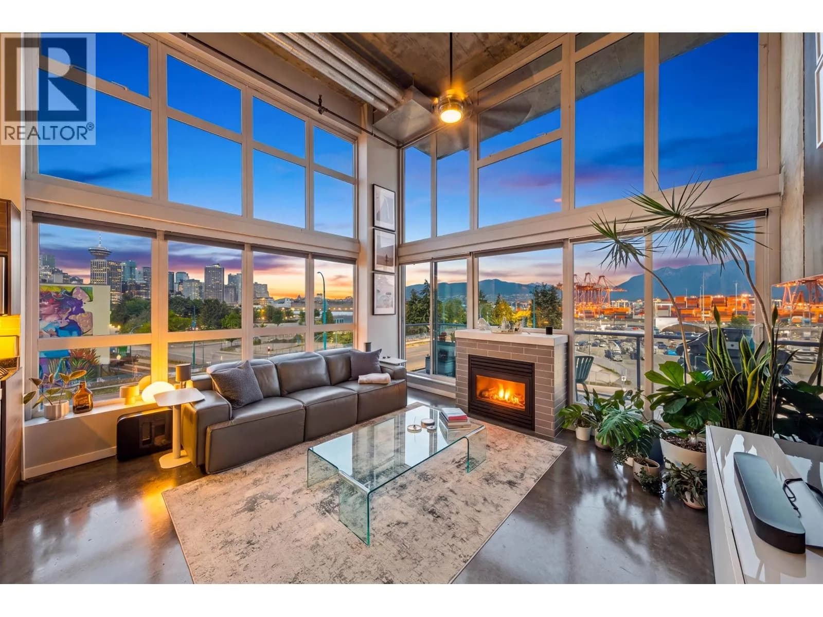 289 ALEXANDER STREET, Vancouver