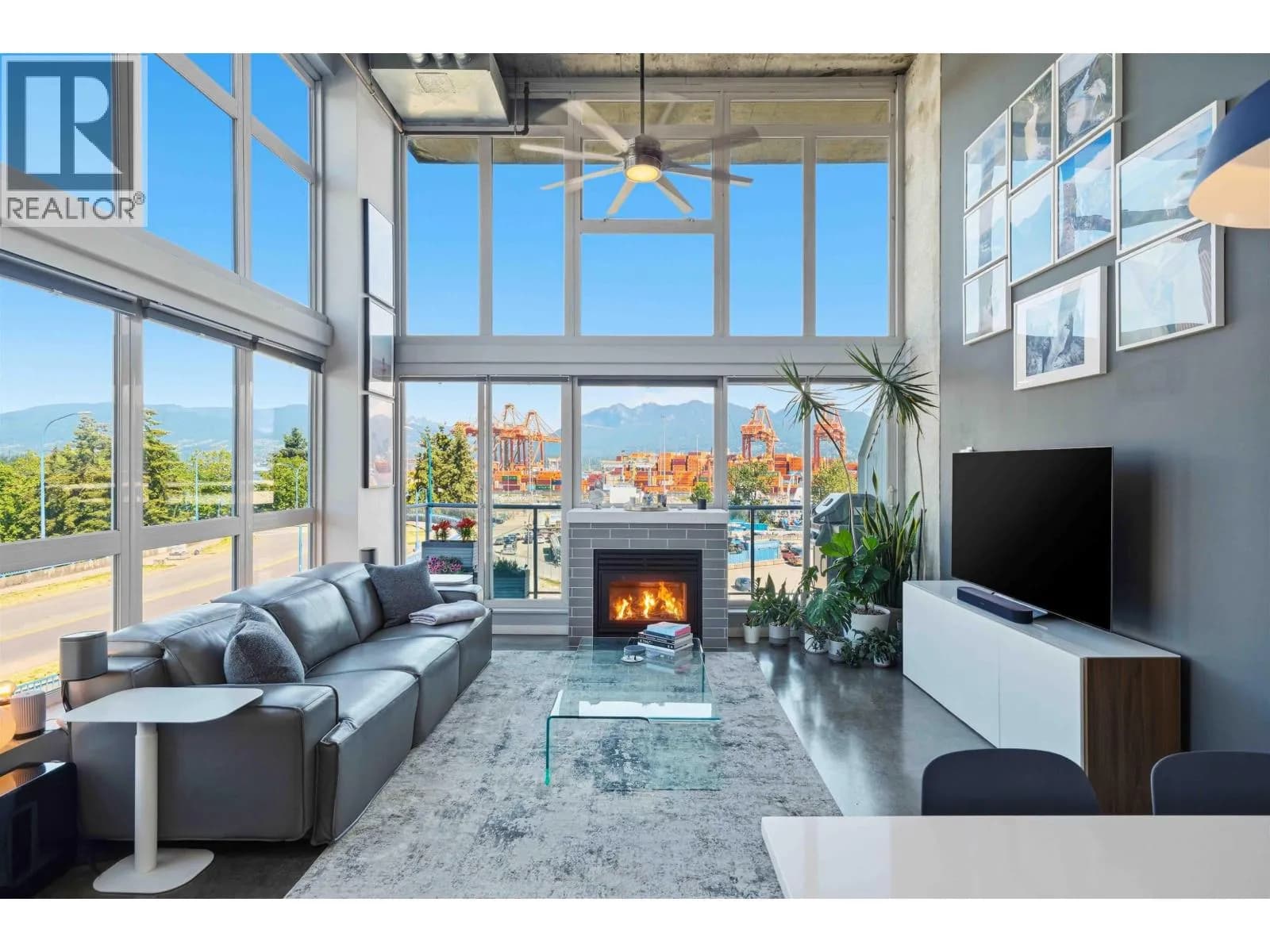 #407 289 ALEXANDER STREET, Vancouver, BC photo 3