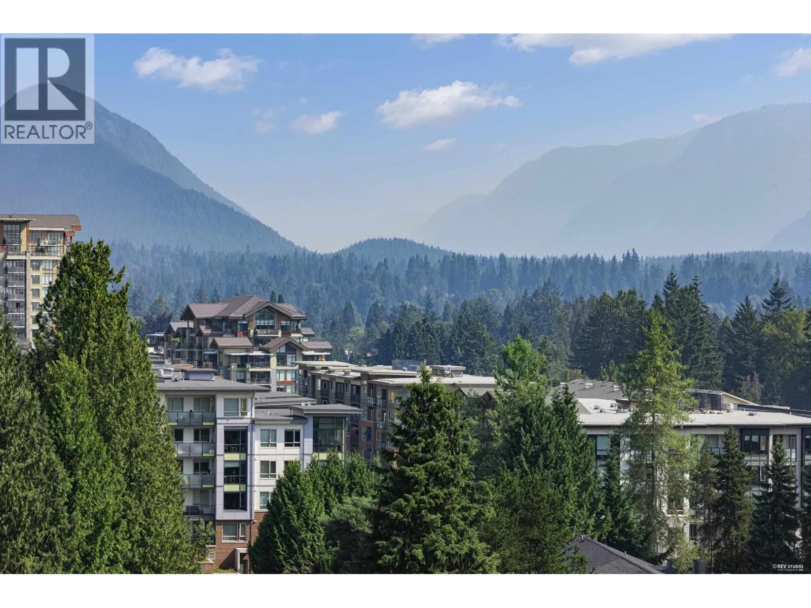 #904 2375 EMERY COURT, North Vancouver, BC photo 2