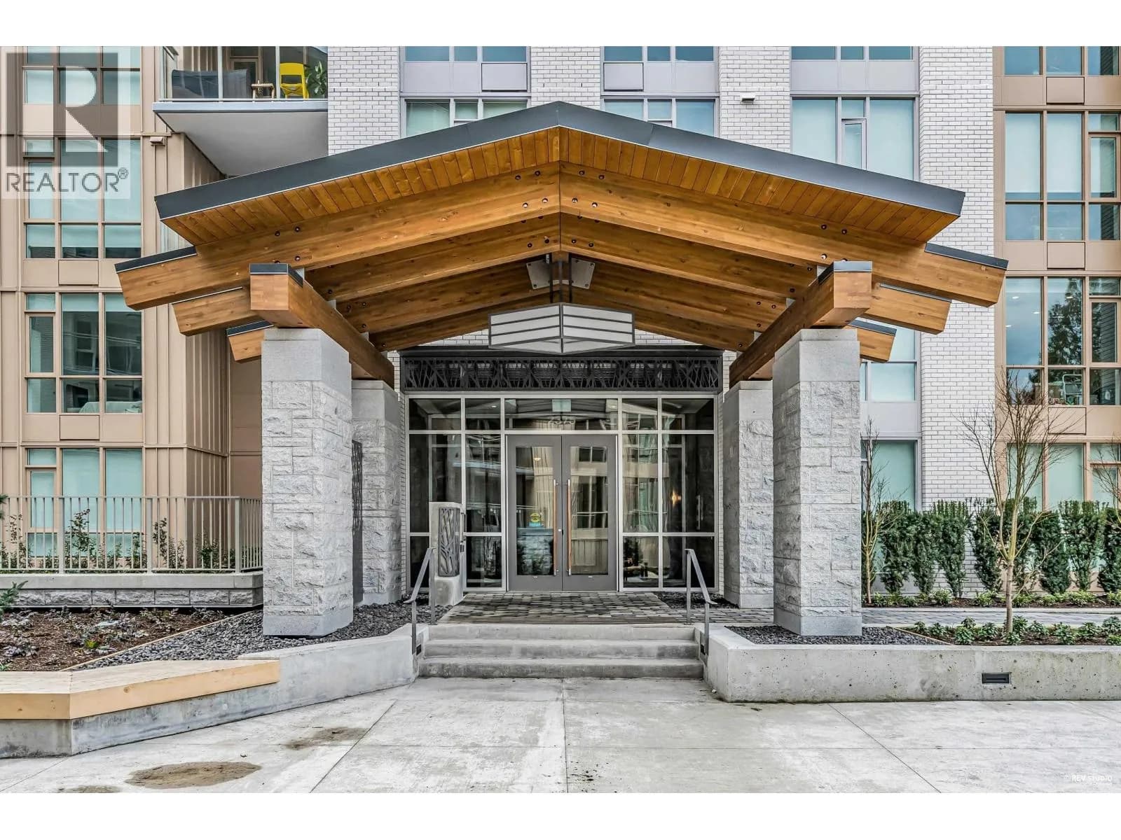 #904 2375 EMERY COURT, North Vancouver, BC photo 4