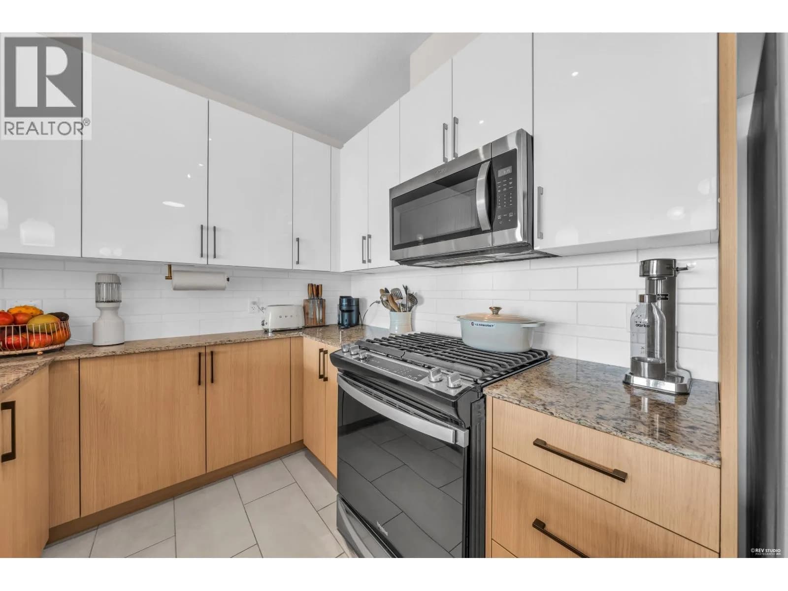#1805 280 ROSS DRIVE, New Westminster, BC photo 4