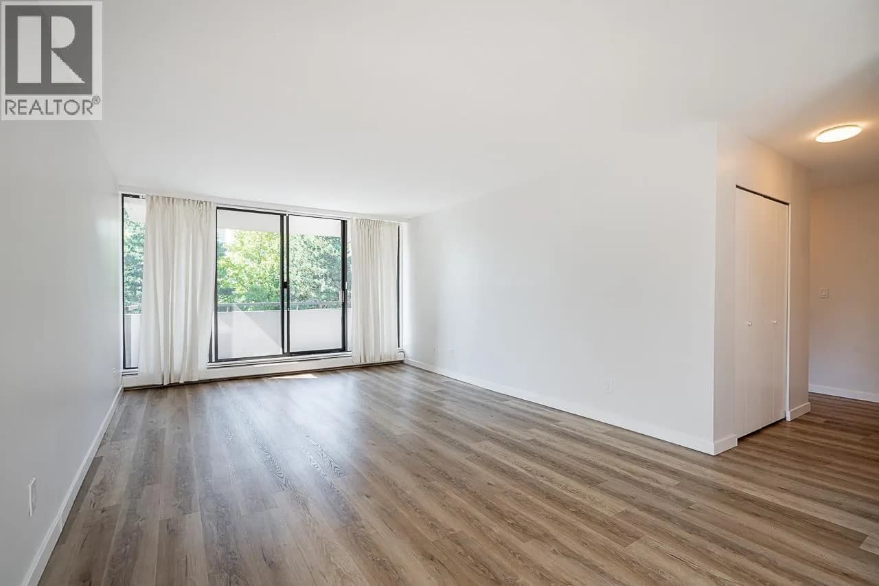 #404 2020 BELLWOOD AVENUE, Burnaby, BC photo 4