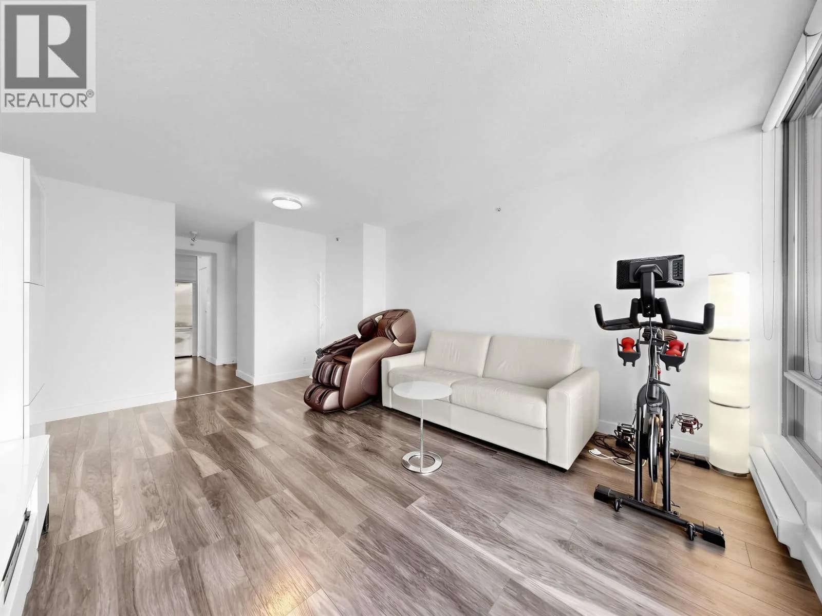 #2902 1288 W GEORGIA STREET, Vancouver, BC photo 3
