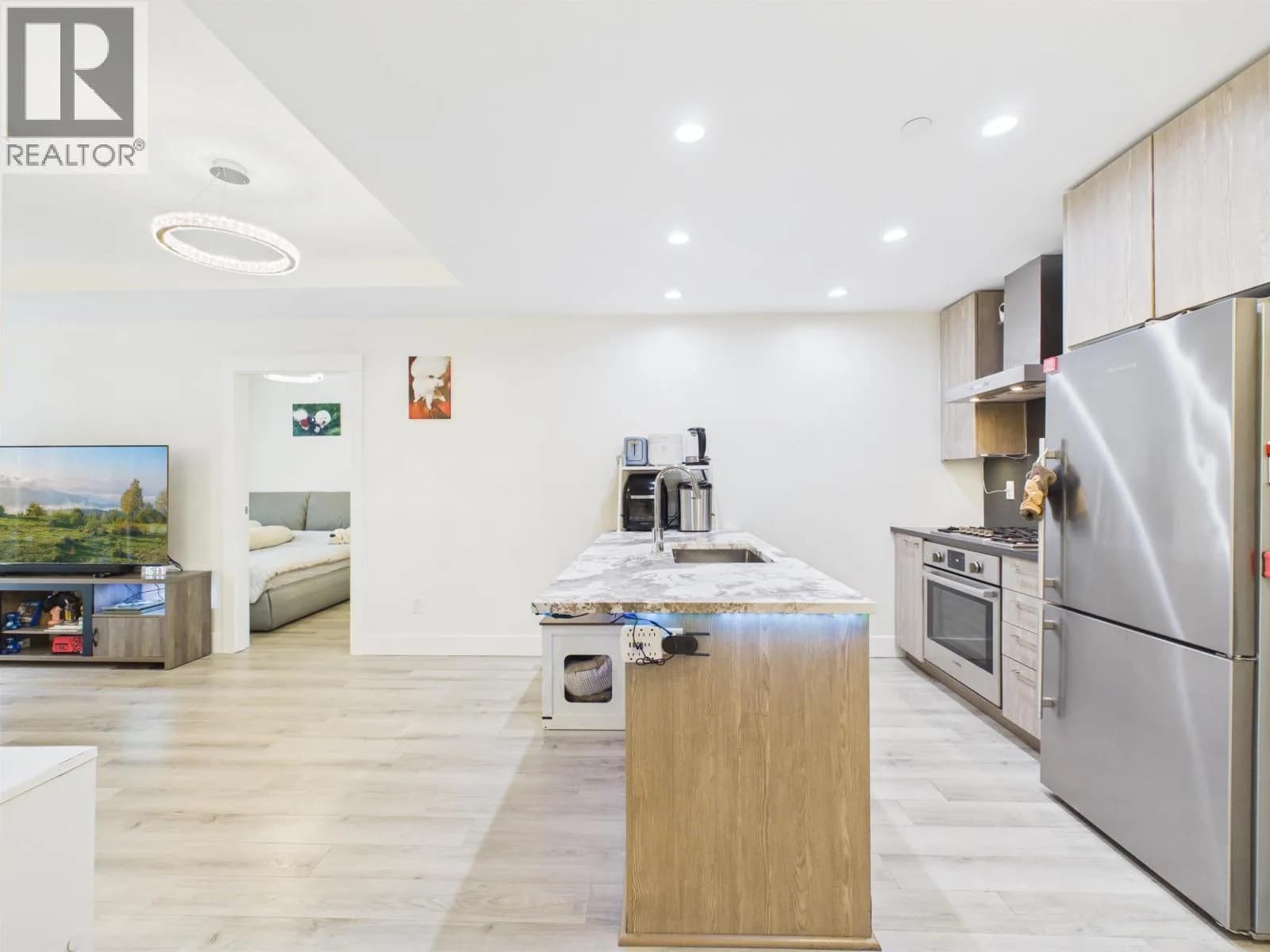 #102 10788 NO. 5 ROAD, Richmond, BC photo 2