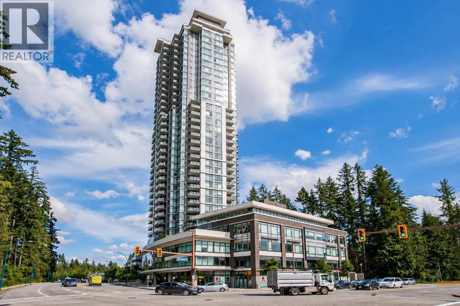#1008 3080 LINCOLN AVENUE, Coquitlam, BC photo 2